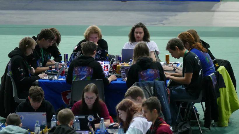 Team /mnt/ain (m0unt41n) at work